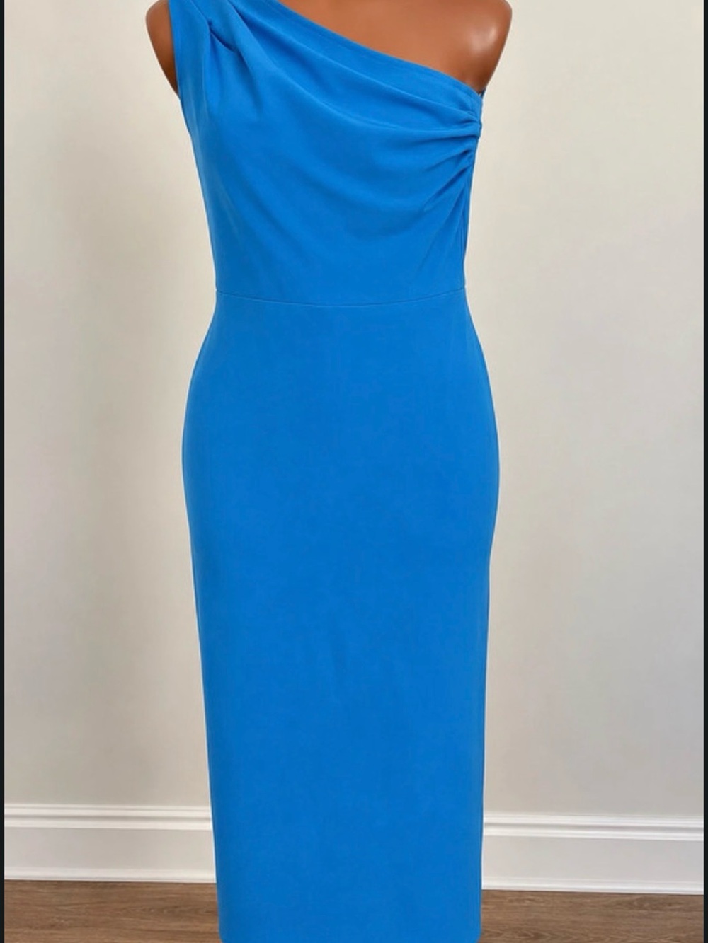 Sleek One-Shoulder Sheath Dress in Bright Blue